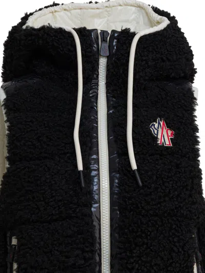Moncler Padded Zip-up Fleece Gilet In Black