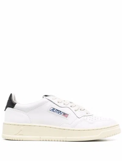 Autry Sneakers Dals Low In White And Black Leather In White
