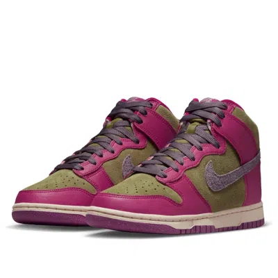 Nike Dunk High Sneakers In Green
