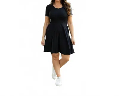 Julia Rose The Dakota Dress In Black In Black