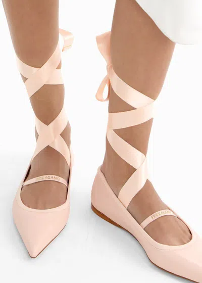 Ferragamo Carice Satin-trimmed Leather Ballet Flats In Pink