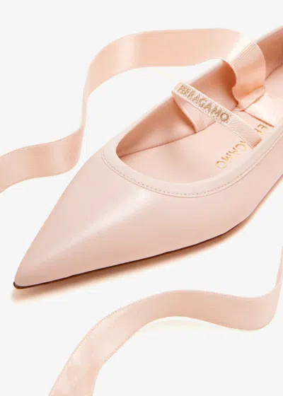 Ferragamo Carice Satin-trimmed Leather Ballet Flats In Pink