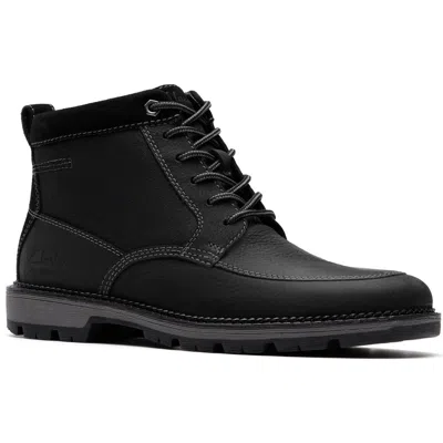 Clarks ® Maplewalk Rise Boot In Black