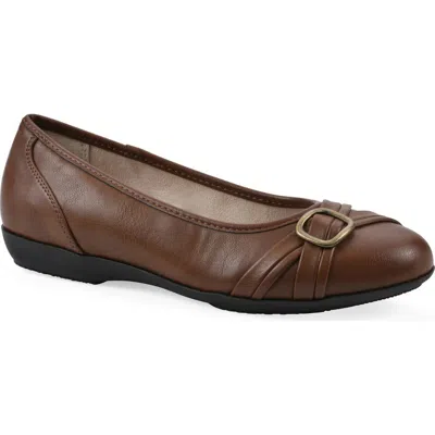 Cliffs By White Mountain Calming Buckle Strap Flat In Brown