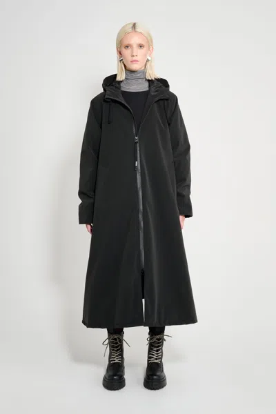 Stutterheim Mosebacke Long Matte Winter Coat In Black
