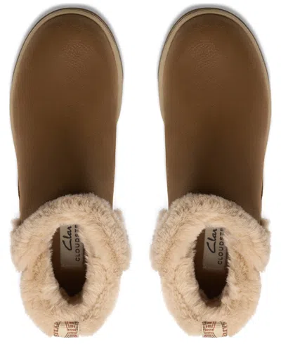 Clarks Breeze Fur In Brown