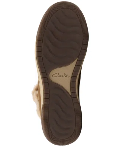Clarks Breeze Fur In Brown