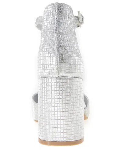 Kenneth Cole Reaction Women's Levine Round Toe Dress Sandals In White