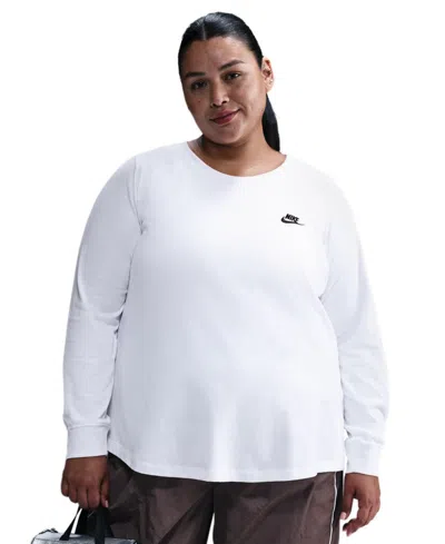 Nike Women's  Sportswear Club Long-sleeve T-shirt (plus Size) In White