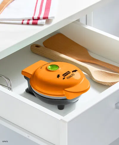 Dash Peanuts Snoopy Jack-o-lantern Mini Waffle Maker In Orange