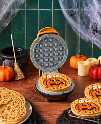 Dash Peanuts Snoopy Jack-o-lantern Mini Waffle Maker In Orange