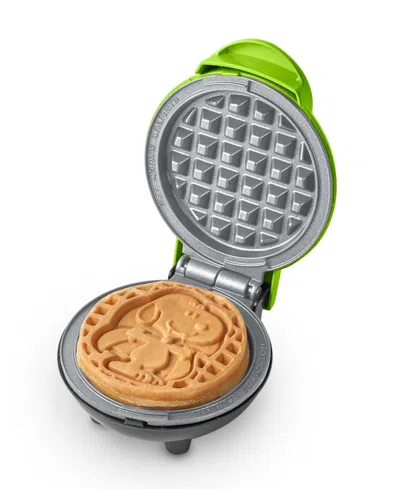Dash Peanuts Snoopy Vampire Mini Waffle Maker In Green