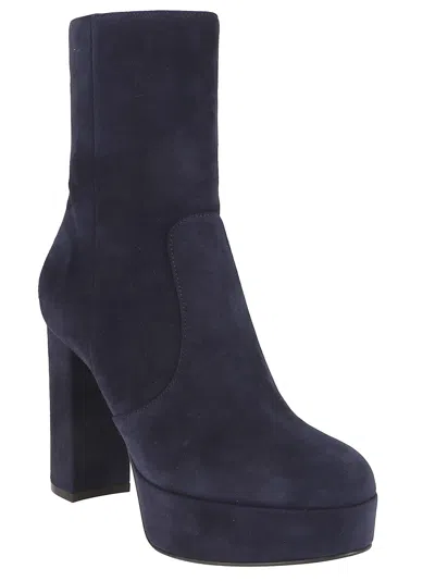 Gianvito Rossi Stylish Block Heel Ankle Boot Design In Blue