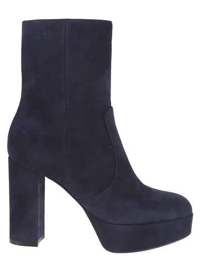 Gianvito Rossi Stylish Block Heel Ankle Boot Design In Blue