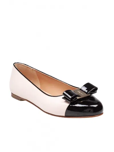 Ferragamo Round Toe Ballerina Shoes With Bow Detail In White
