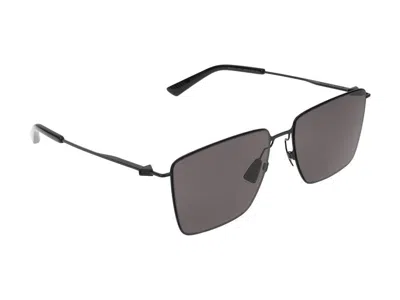 Bottega Veneta Sunglasses In Black