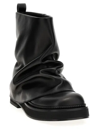 Attico Solid Color Leather Boots With Squared Toe In Black