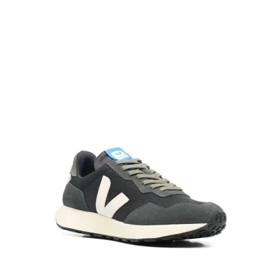 Veja Leather Sneakers In Black