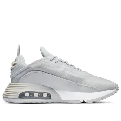 Nike (wmns)  Air Max 2090 'photon Dust' In Gray