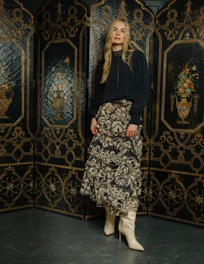 Love The Label Fiona Long Sleeve Top In Black