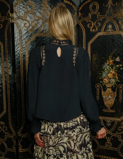 Love The Label Fiona Long Sleeve Top In Black