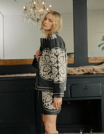 Love The Label Jamie Quilted Jacket In Black