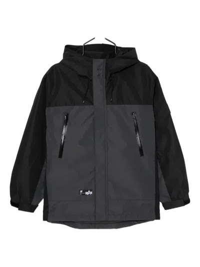 Izzue Kapuzenjacke Mit Logo-patch In Black