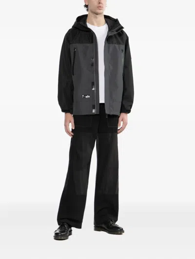 Izzue Kapuzenjacke Mit Logo-patch In Black