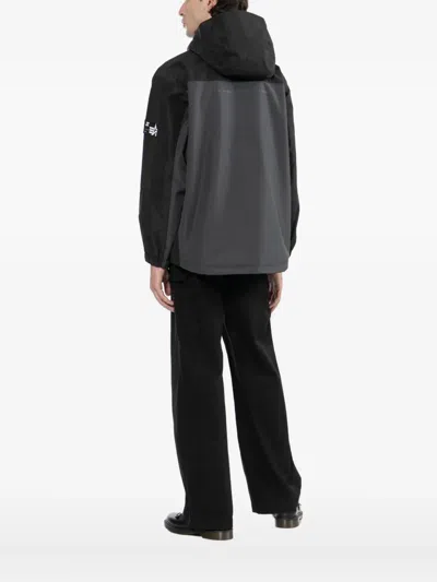 Izzue Kapuzenjacke Mit Logo-patch In Black