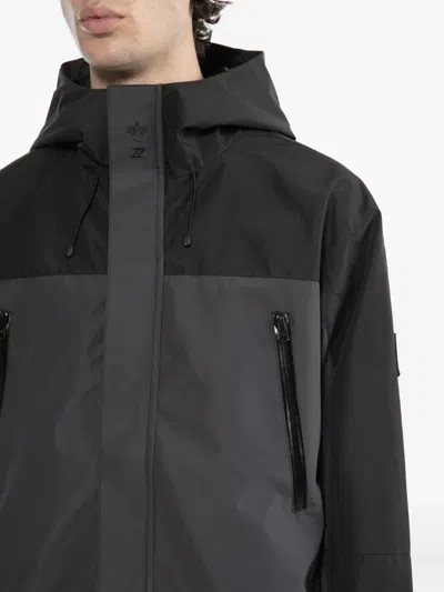 Izzue Kapuzenjacke Mit Logo-patch In Black