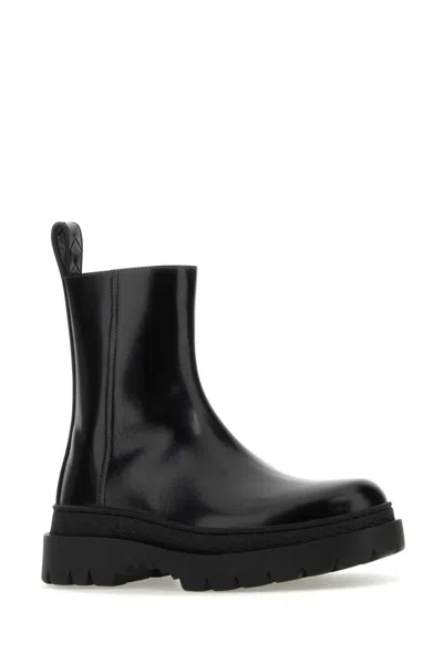 Bottega Veneta Black Leather Highway Ankle Boots In Black