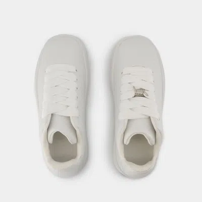 Burberry Low-top Sneakers In Box Leather In White