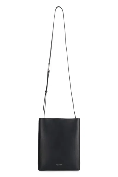 Calvin Klein Paper Bag Ns Crossbo In Black