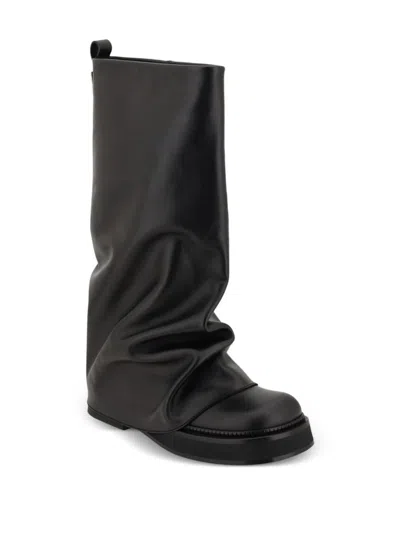 Attico Robin Black Boots With Square Toe And Logo Plaque On The Rear In Leather Woman In Black