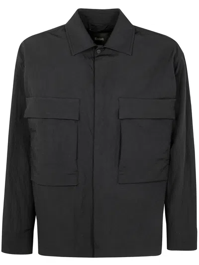 Herno Boxy Cropped Black Nylon Jacket With Classic Collar In Black
