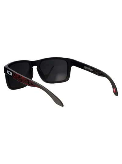 Oakley Dark Lens Metal Rivet Rectangular Frame In Black