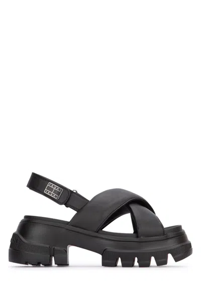 Tommy Hilfiger Sandali In Black