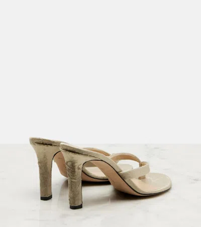 SACHA天鹅绒夹趾凉鞋