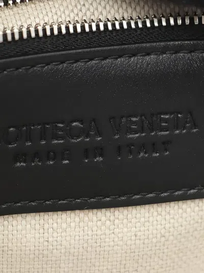 Pre-owned Bottega Veneta 2020s Intrecciato Shoulder Bag In Black