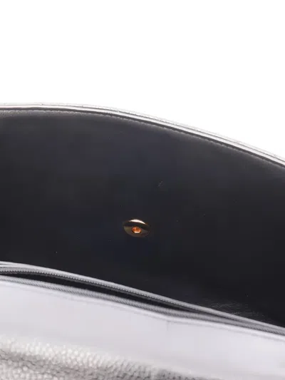 Pre-owned Chanel 2002-2003 Diamond-quilted Shoulder Bag In Black