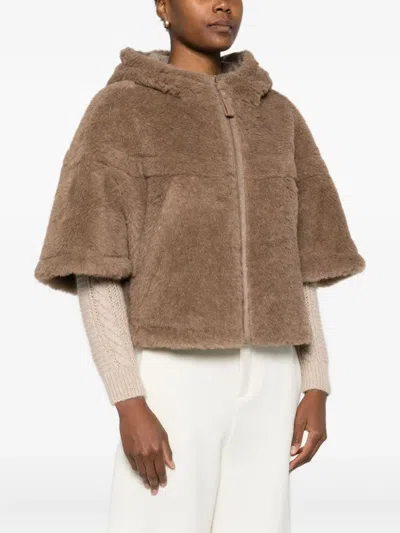 Max Mara Boxy Cape In Alpaca And Wool Teddy In Brown