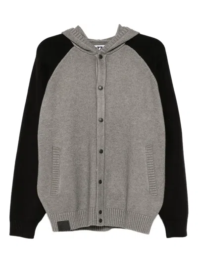 Izzue Logo-patch Cardigan In Gray