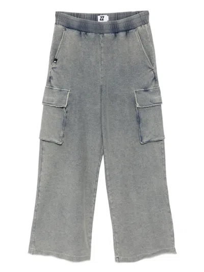 Izzue Logo-patch Trosuers In Gray