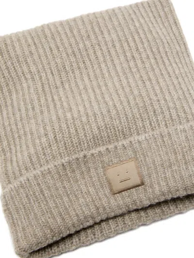 罗纹脸孔贴花套头帽