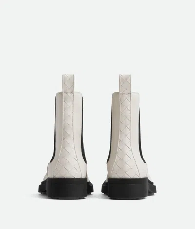 Bottega Veneta Women Ivory Leather Chelsea Ben Ankle Boots In White