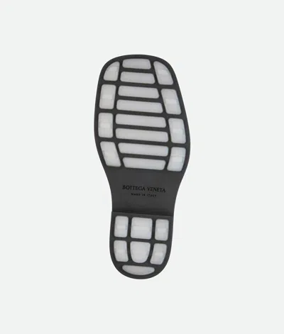 Bottega Veneta Women Ivory Leather Chelsea Ben Ankle Boots In White