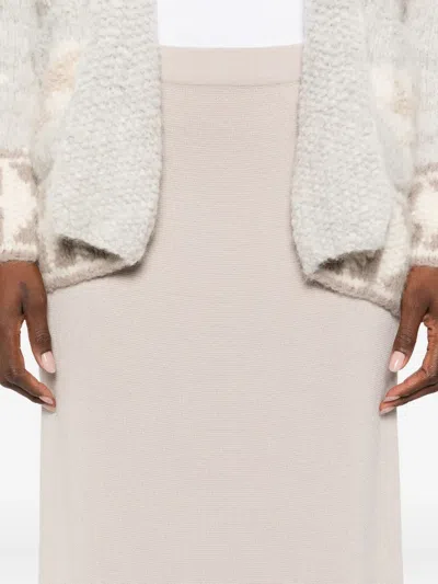 背面开衩中长半身裙