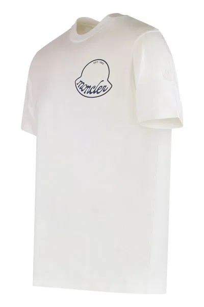 Moncler Printed T-shirt In Cotton In White