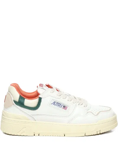 Autry Low Top Sneakers With Contrast Heel Tab In White