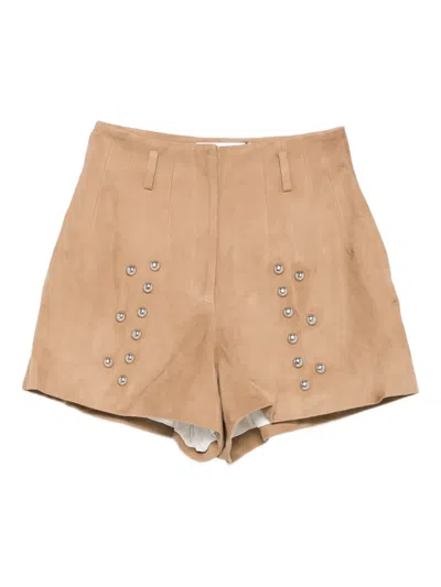铆钉细节短裤